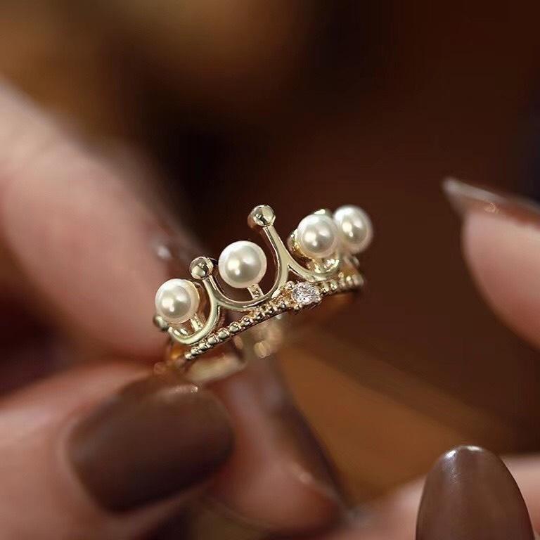 《真愛鍊Cherish 》天然珍珠戒指 淡水珠多珠戒指 鑲嵌鋯石開口戒指 珍珠皇冠造型戒指-細節圖3