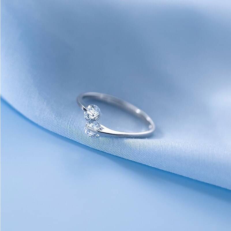 《真愛鍊Cherish 》S925通體純銀戒指 鑲嵌精美鋯石 鑲嵌兩個圓形鋯石讓戒指更閃亮-細節圖5