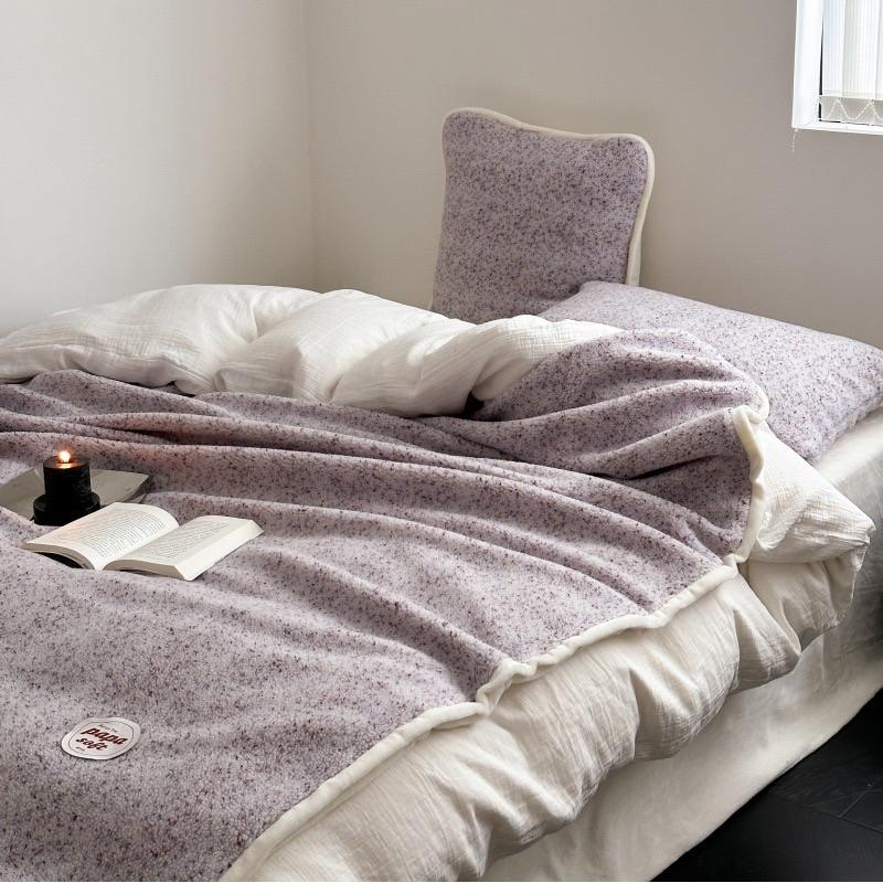 ｜𝕎𝕚𝕟𝕟𝕚𝕖溫妮｜藍莓奶昔🫐羊駝絨毛毯 冬季保暖毯子 雙人毛毯 雙人加大毛毯-細節圖3