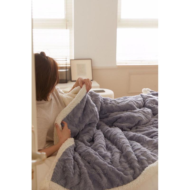｜𝕎𝕚𝕟𝕟𝕚𝕖溫妮｜台灣出貨 塔芙蓉羊羔毛毯子 冬季保暖毯 雙人毛毯 雙人加大毛毯-細節圖7