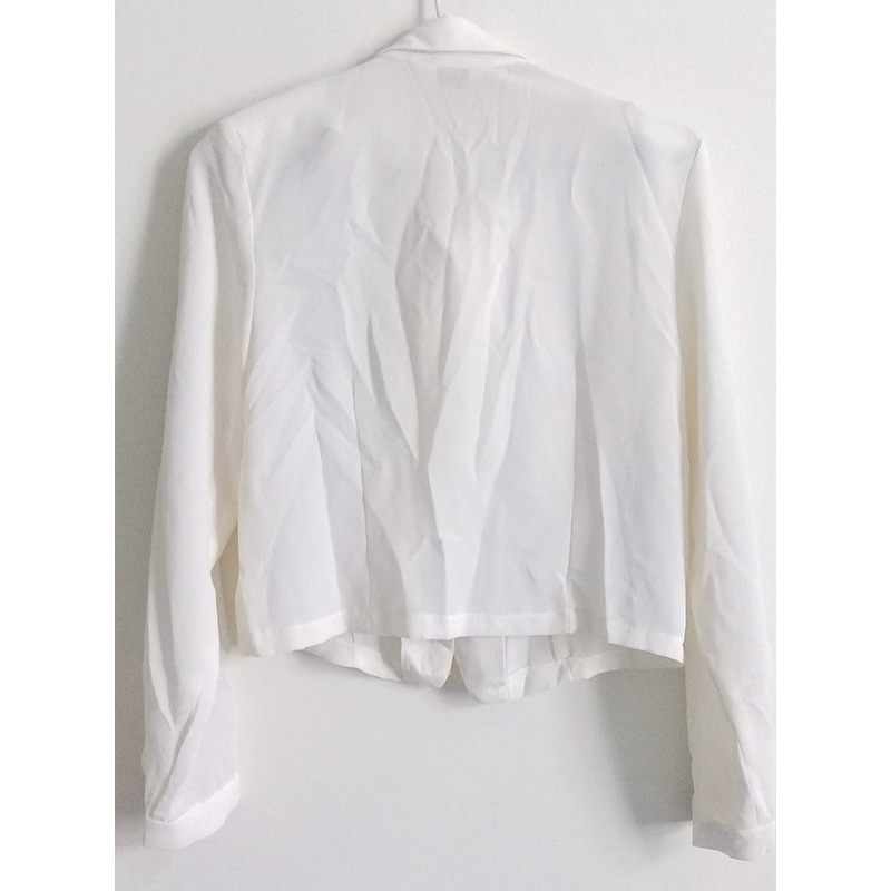 女性春裝 短腰長袖 翻領 人造絲 墊肩 米白色 上衣 涼爽透氣-細節圖3