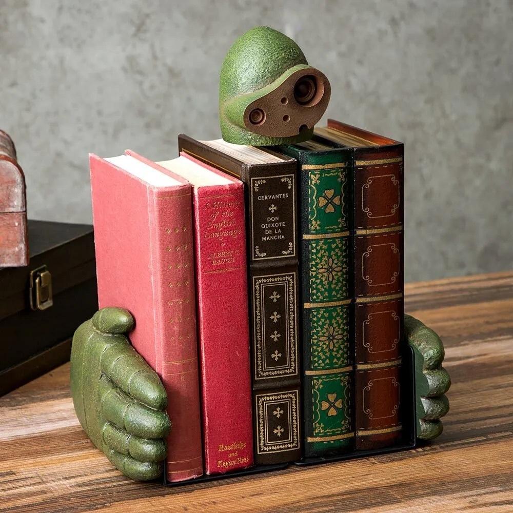 【現貨】日本 宮崎駿 吉卜力 正版 天空之城 冒險旅程 故事集 35周年紀念 神兵 書檔 書架 園丁 擺飾-細節圖2