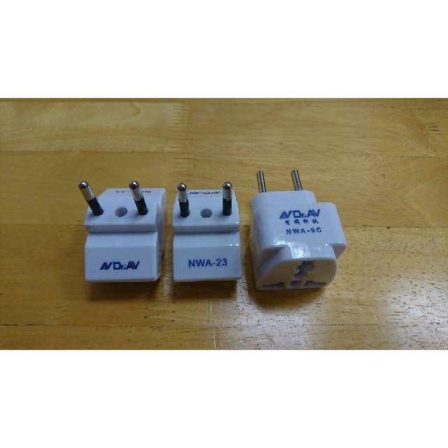 歐規小圓萬國轉換插頭，4.0mm歐規小圓，NWA-23*2，NWA-9C*1，不拆售，二手貨-細節圖2