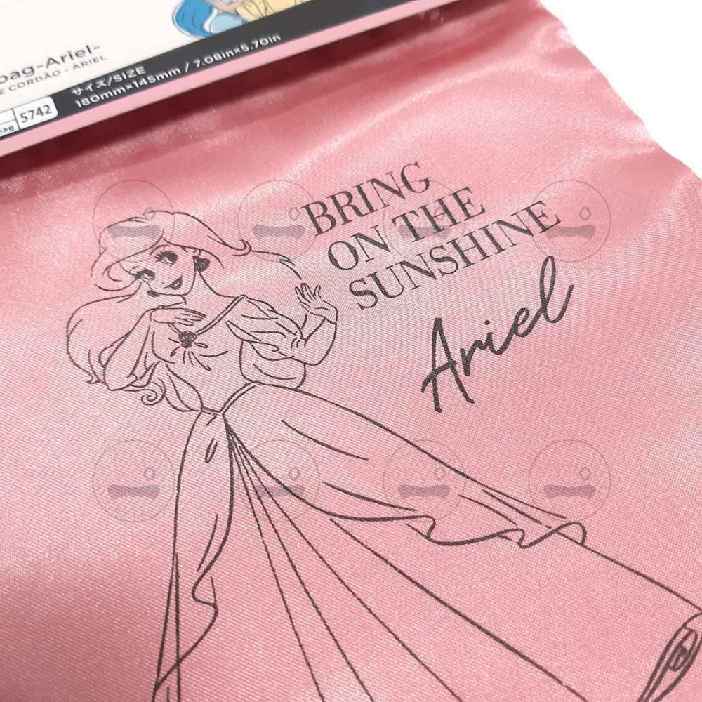 迪士尼 束口袋 小美人魚 茉莉 長髮公主 仙杜瑞拉 貝兒 收納袋 化妝袋 相機袋 日本大創 現貨 ALL.MY GOD-細節圖7