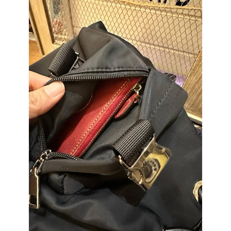 韓國🇰🇷空運～💜韓國尼龍斜背包～🔥質感尼龍縮口水桶包‼️～尼龍斜背包～水桶包-細節圖5