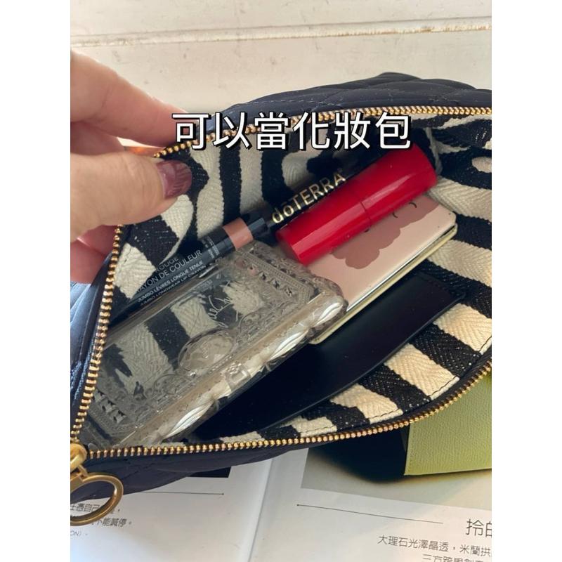韓國🇰🇷空運～🔥現貨～💜韓國尼龍菱格包～🔥質感尼龍菱格化妝包～尼龍菱格紋拉鍊小包～尼龍-細節圖8