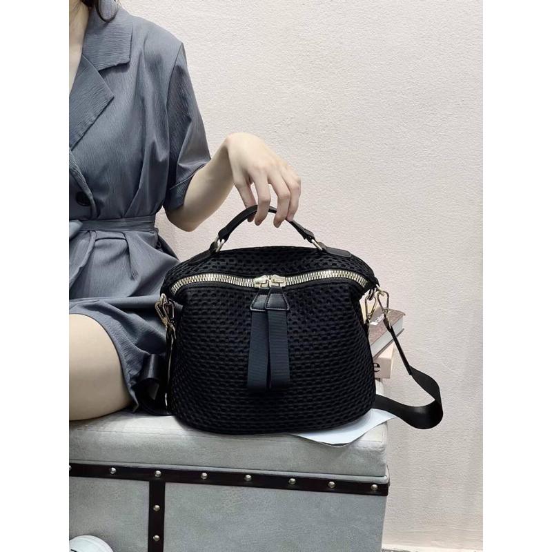 韓國🇰🇷空運～🔥現貨～💜韓國尼龍斜背包～🔥網狀手提半圓拉鍊斜背包‼️～旅行包～斜背包-細節圖4