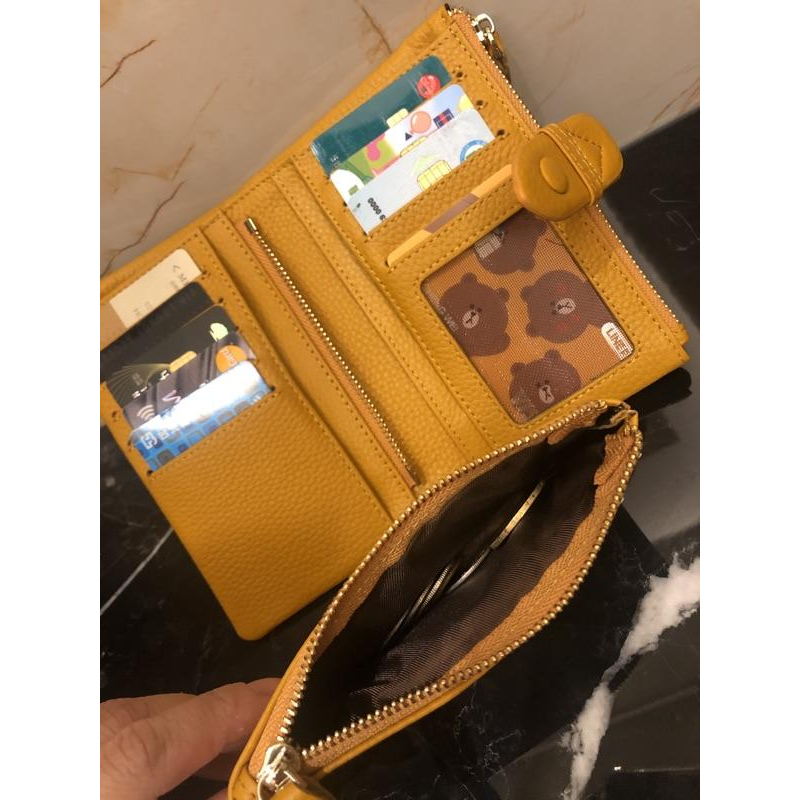 韓國🇰🇷空運～《♦️免運‼️》💜韓國真皮短夾～🔥好評追加款‼️短夾第一名來囉💫牛皮子母帶扣中夾～手拿包-細節圖5