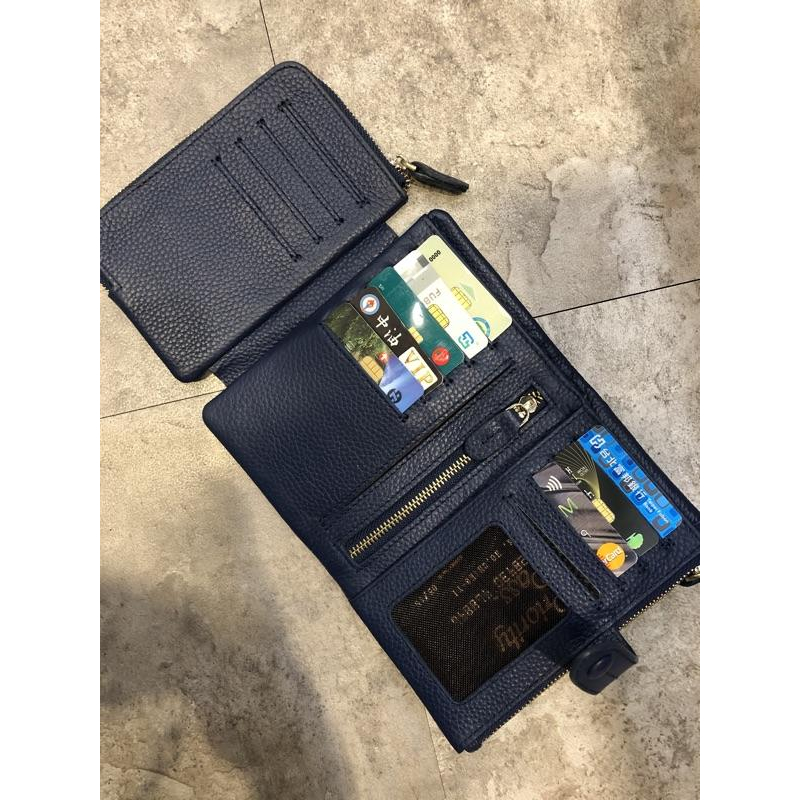 韓國🇰🇷空運～《🔥現貨♦免運‼️》 💜韓國真皮短夾～❤️牛皮壓釦短夾～皮夾～牛皮材質～多格層短夾～手拿包-細節圖4