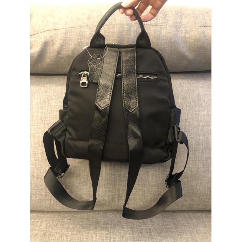 韓國🇰🇷空運～《🔥現貨♦免運‼️》 💜韓國尼龍後背包～💟質感配真皮後背包~旅行後背包～雙肩背包-細節圖2