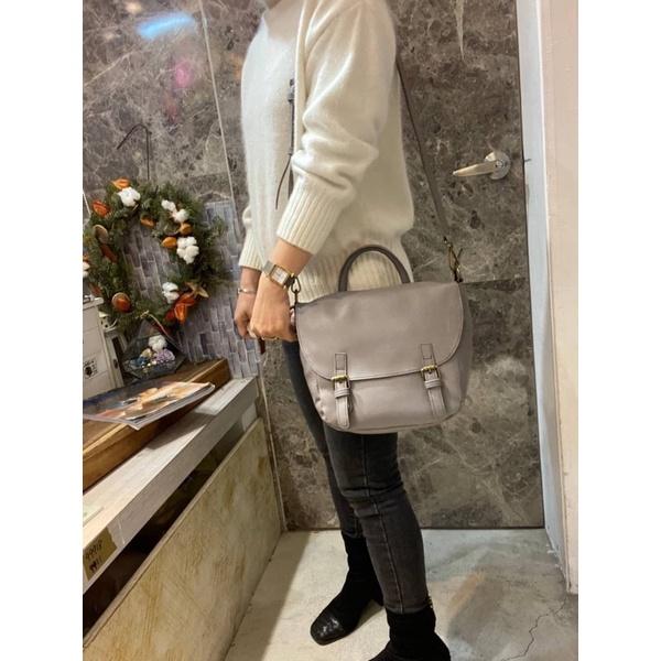 韓國🇰🇷空運～《♦️免運‼️》韓國真皮斜背包～🔥2story植鞣牛皮‼️～斜背包～翻蓋斜背包～郵差包～文青風-細節圖8