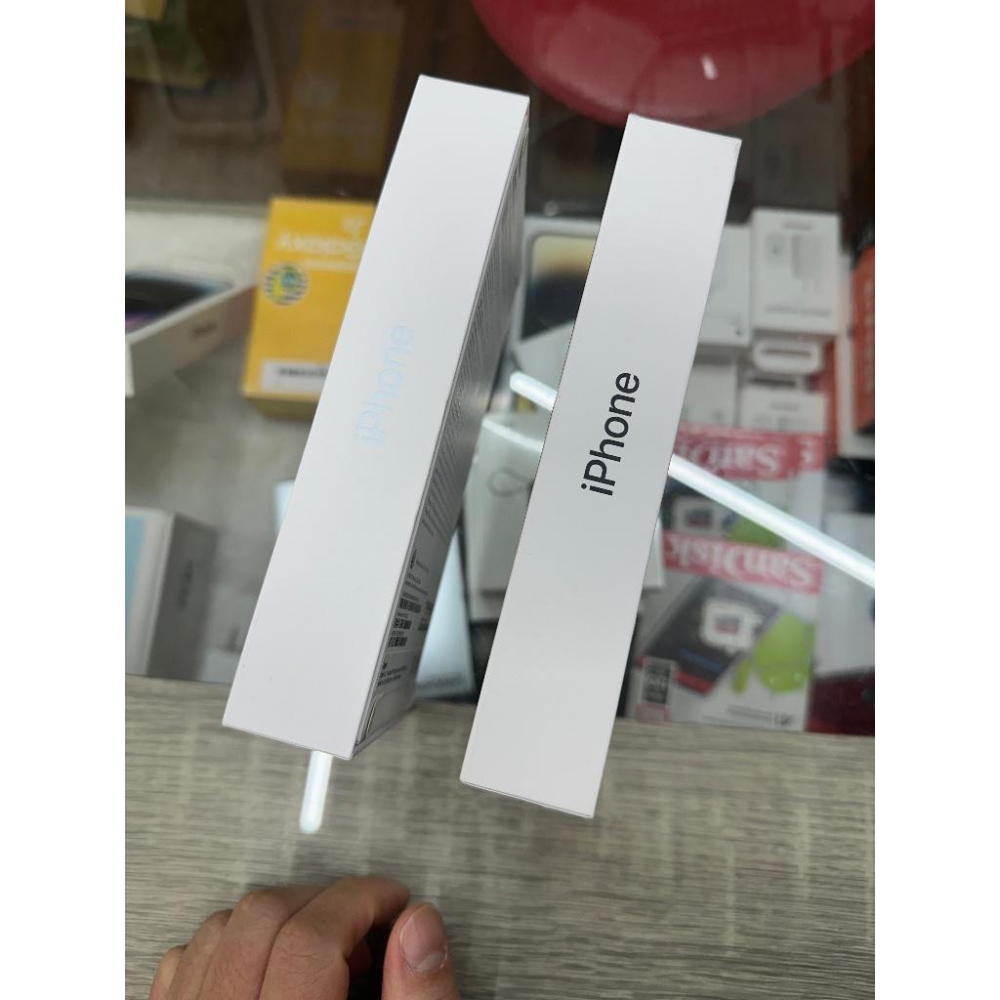 Apple iPhone 15 128GB 現貨全新台灣公司貨保固一年 6.1吋 動態島 防水防塵 USB-C 連接埠-細節圖3