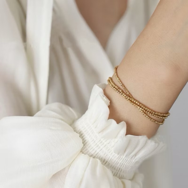 新開幕🔥現貨售完✨極細閃耀迷你金球彈力手鍊｜316L醫療鋼｜鈦鋼手鍊｜雷射小金珠｜可洗澡｜韓系疊戴手鍊-細節圖4
