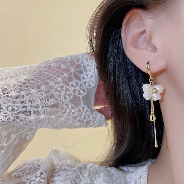 新開幕🔥現貨✨華麗感甜美立體珍珠感蝴蝶結耳環｜耳扣｜抗過敏｜高保色-細節圖5