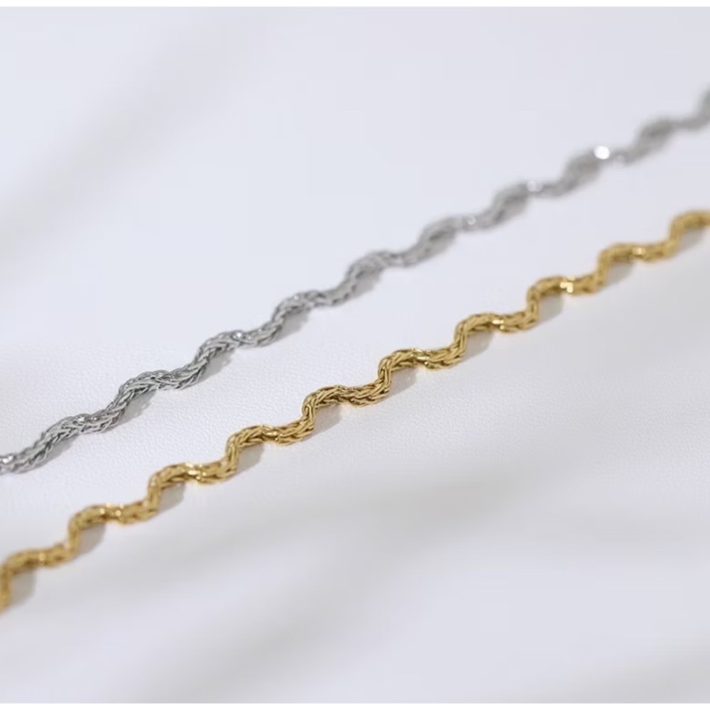 新開幕🔥現貨✨高品質千絲萬縷波浪鈦鋼項鍊｜醫療鋼手鍊｜成套飾品｜頸鍊｜鎖骨鍊｜百搭素鍊｜中性 個性-細節圖7