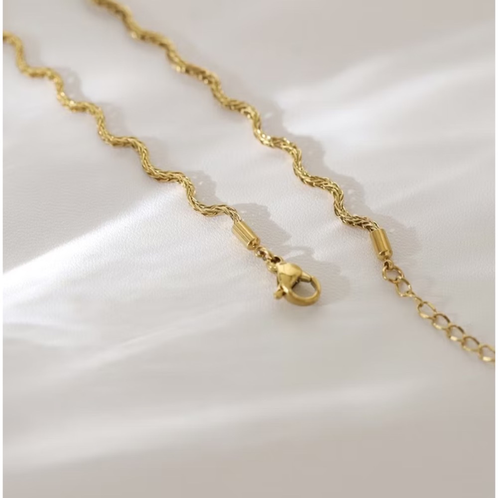 新開幕🔥現貨✨高品質千絲萬縷波浪鈦鋼項鍊｜醫療鋼手鍊｜成套飾品｜頸鍊｜鎖骨鍊｜百搭素鍊｜中性 個性-細節圖8