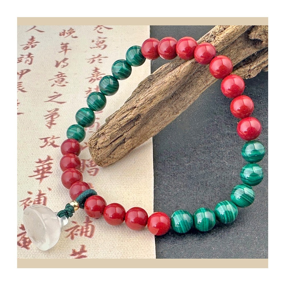 璞心堂 翠緣之韻系列 幸運孔雀石+硃砂＋玉髓吊飾手串-細節圖6