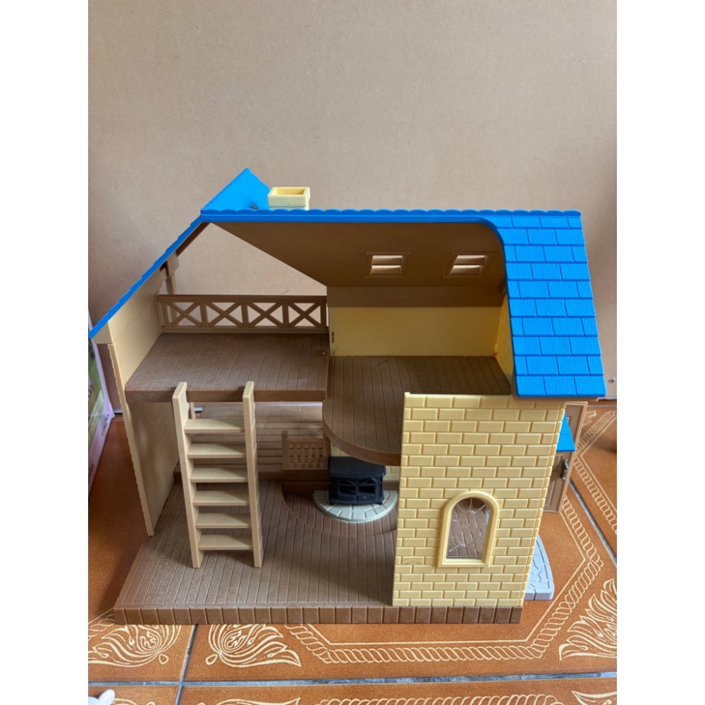 森林家族深藍色屋頂湖畔小屋異色-細節圖4