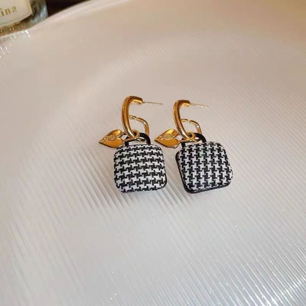 ♛ROSEMAYR♛ S925銀針 愛心小鎖 千鳥格耳環 耳釘-細節圖4