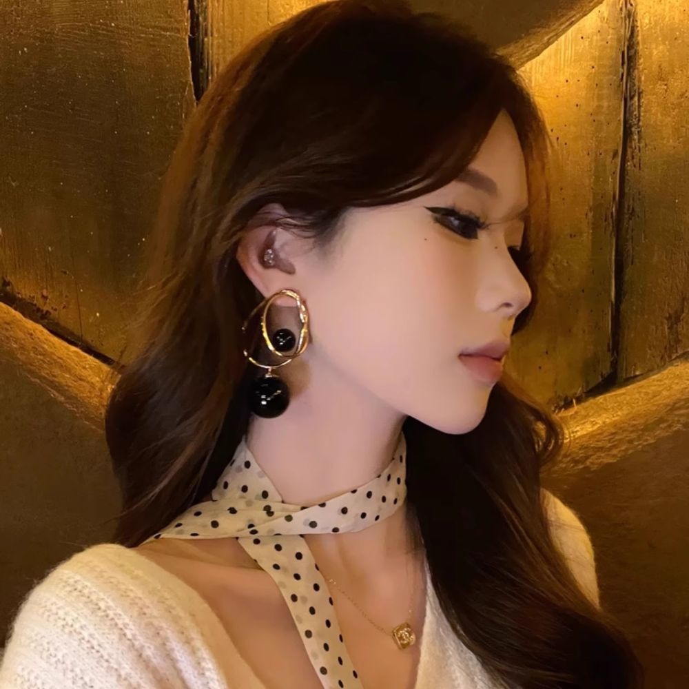 ♛ROSEMAYR♛[預購款] S925銀針 韓系復古高級感纏繞圓球綴飾耳環-細節圖2