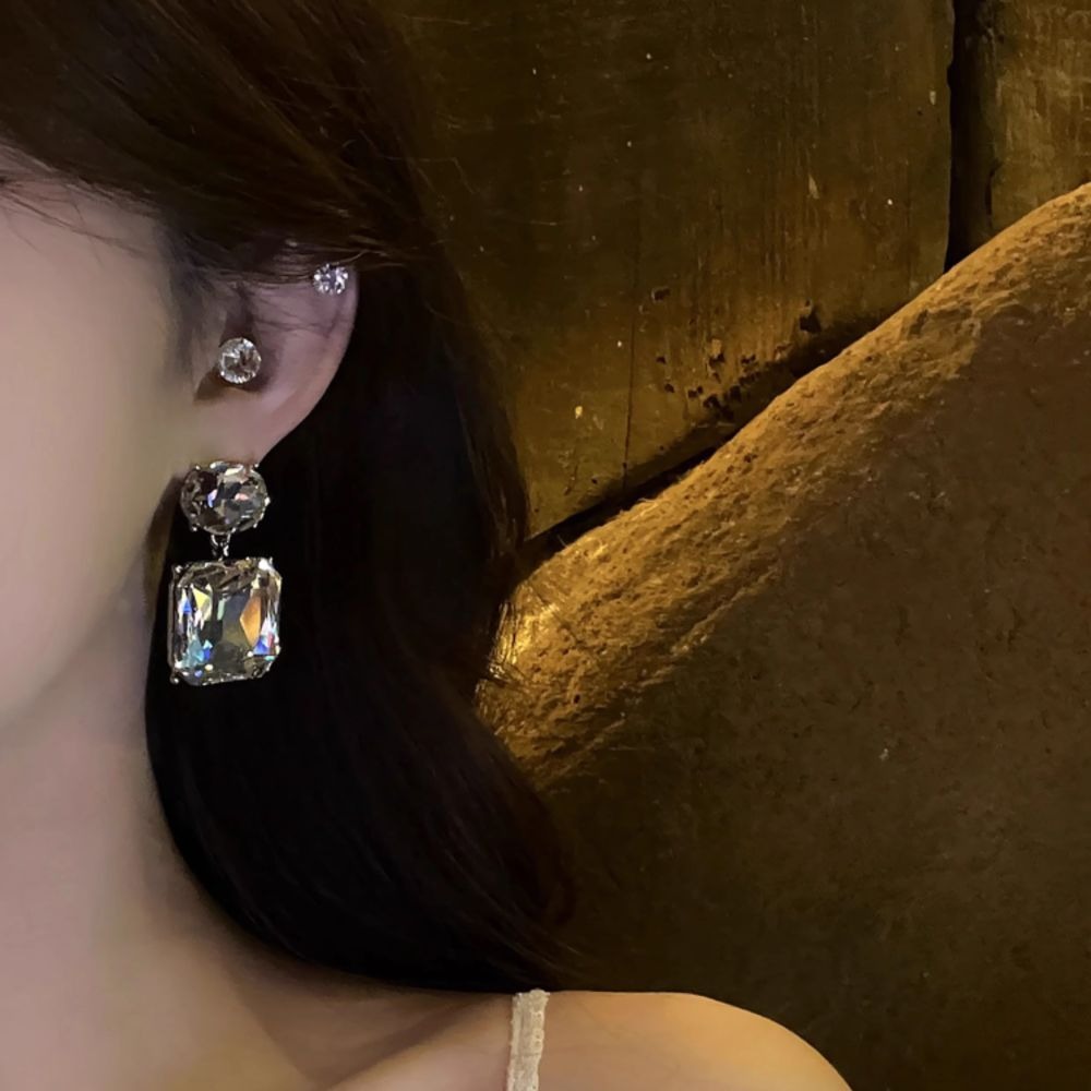 ♛ROSEMAYR♛[預購款] S925銀針視覺系名媛方形水晶耳環-細節圖7