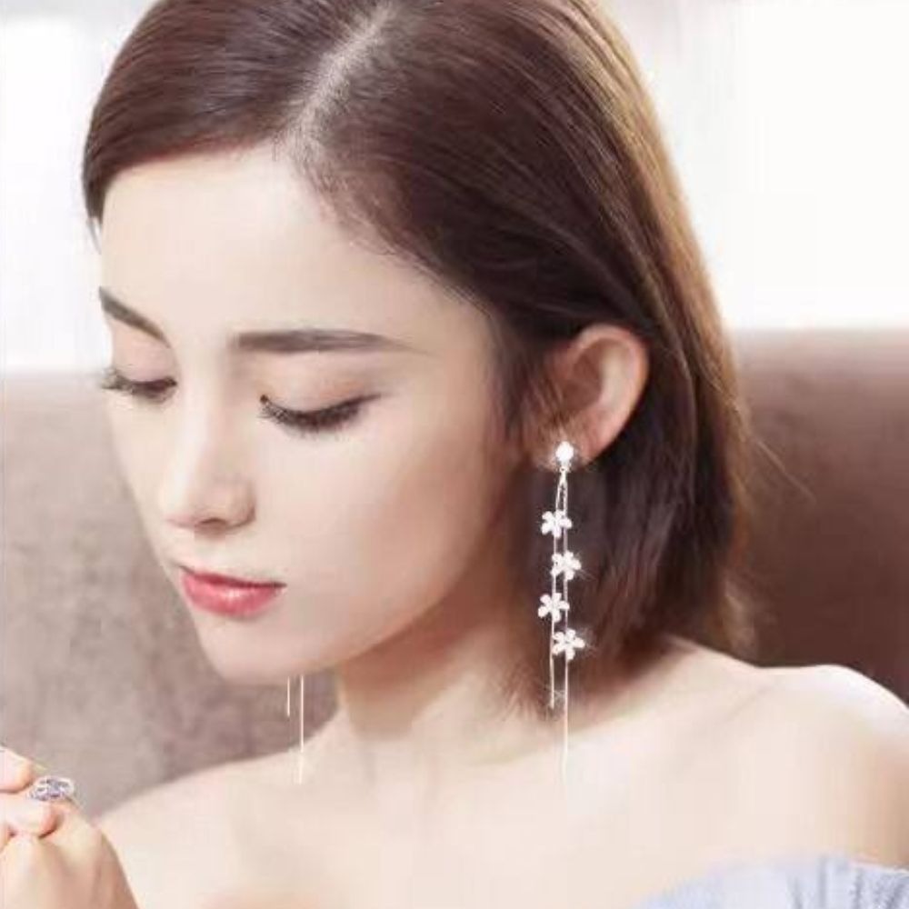 ♛ROSEMAYR♛[預購款] S925銀針 迪麗熱巴同款 森林系女孩 白色小花長款流蘇耳環-細節圖4