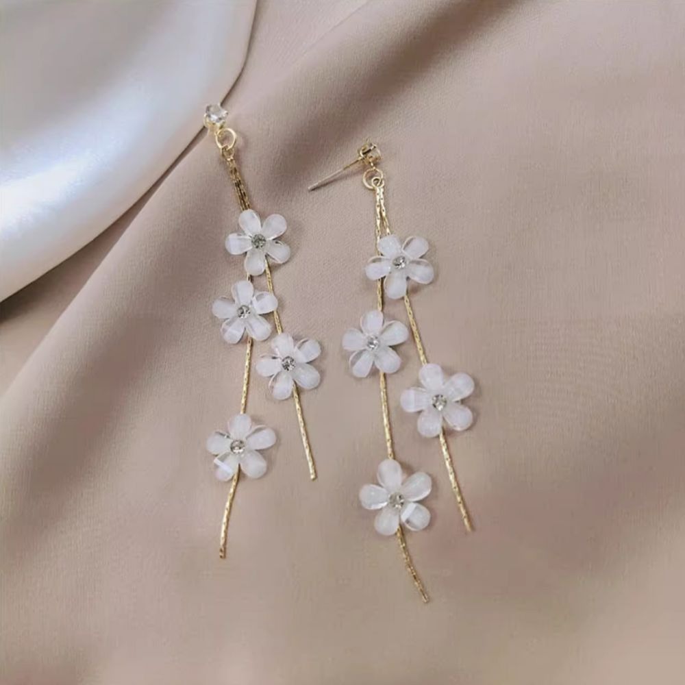 ♛ROSEMAYR♛[預購款] S925銀針 迪麗熱巴同款 森林系女孩 白色小花長款流蘇耳環-細節圖6