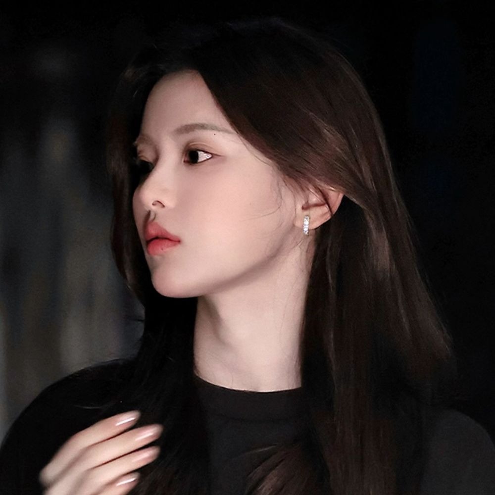 ♛ROSEMAYR♛[預購款] S925銀針 楊超越同款 冷酷瘋女孩 鋯石圓釦耳環-細節圖2