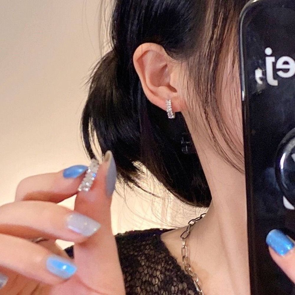 ♛ROSEMAYR♛[預購款] S925銀針 楊超越同款 冷酷瘋女孩 鋯石圓釦耳環-細節圖5