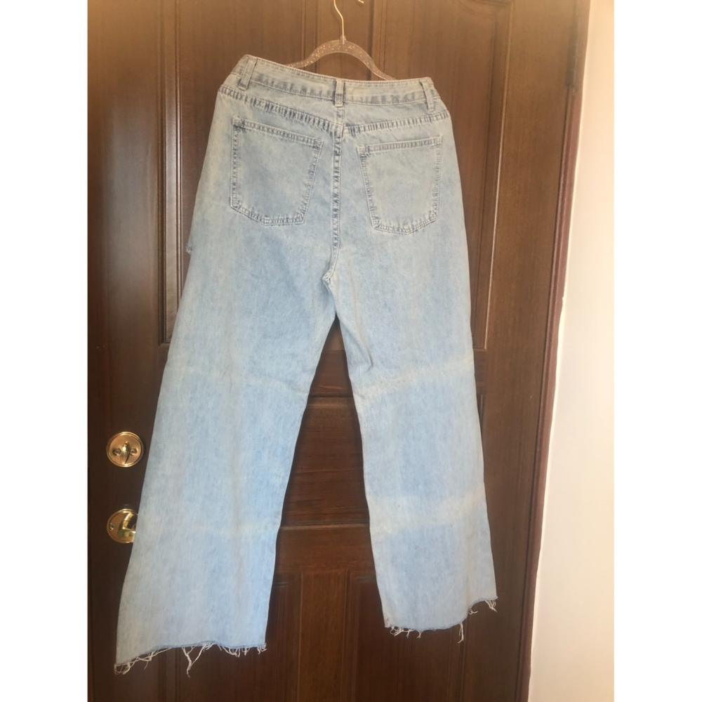 ♛ROSEMAYR♛廠商寄賣-C1956 淺藍破洞風牛仔長褲 展示品-細節圖2