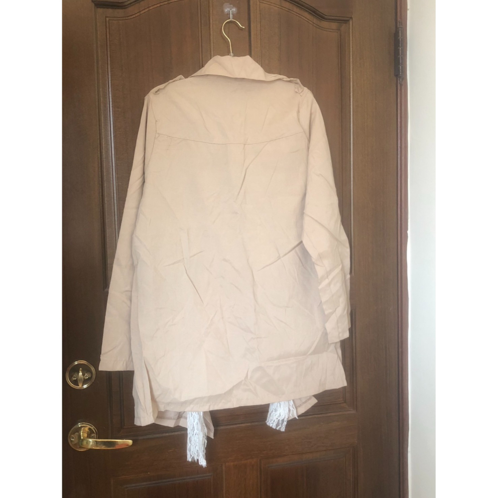 ♛ROSEMAYR♛廠商寄賣-A03-302卡其色蕾絲拼接外套 展示品-細節圖2