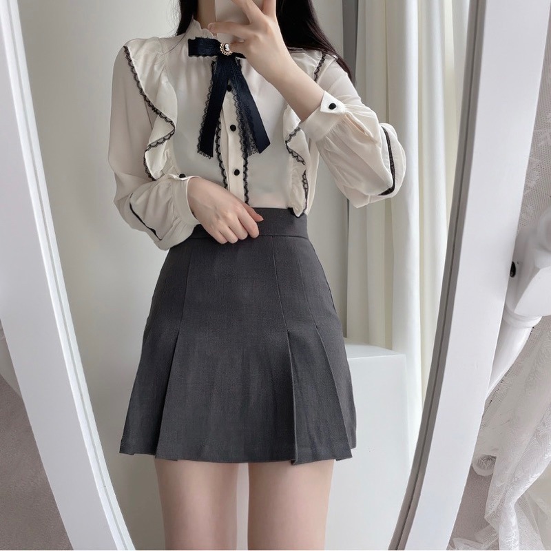 預購*地雷系荷葉邊藍色蕾絲蝴蝶結領結長袖襯衫 量產型 法式 復古 設計感 宮廷風 lolita 蘿莉塔 軟妹 上衣-細節圖6