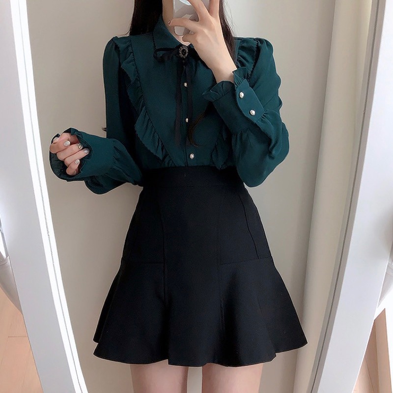 現貨+預購*魔女風歌德紫色綠色荷葉邊蕾絲蝴蝶結領結長袖襯衫 法式 復古 設計感 宮廷風 lolita 蘿莉塔 地雷系-細節圖6