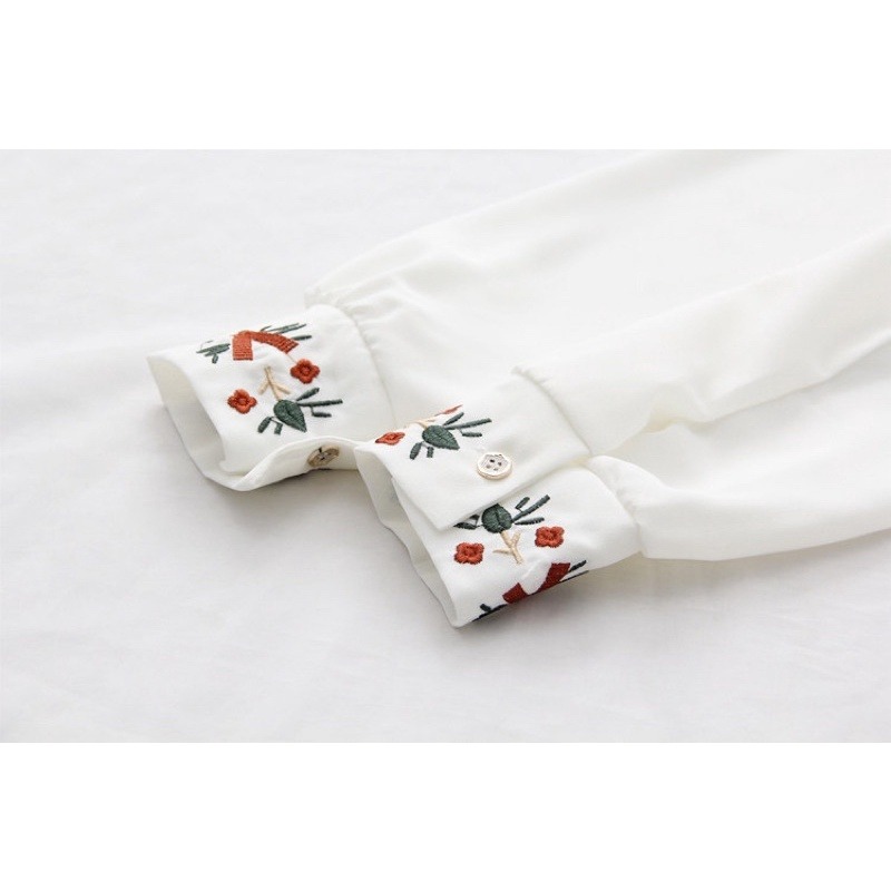 現貨+預購*法式文藝少女刺繡花朵雪紡長袖娃娃領百搭襯衫 春夏 日系 寬鬆 學院風 軟妹 可愛 小清新 上衣-細節圖8