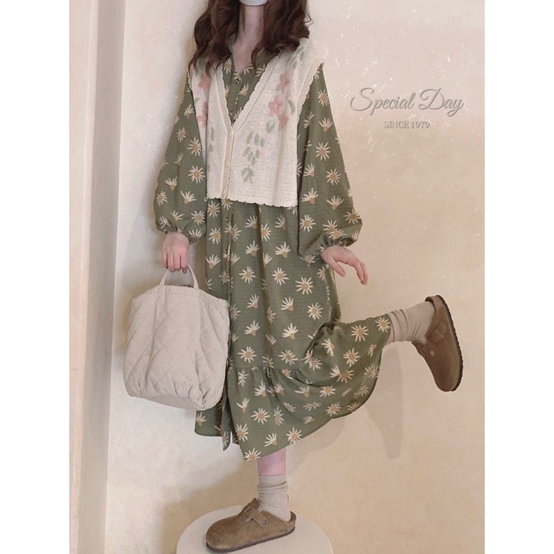 《現貨+預購》復古花朵鏤空針織綁帶背心 向日葵碎花洋裝 開衫 日系 古著 設計感 少女 森女系 氣質 文藝-細節圖7