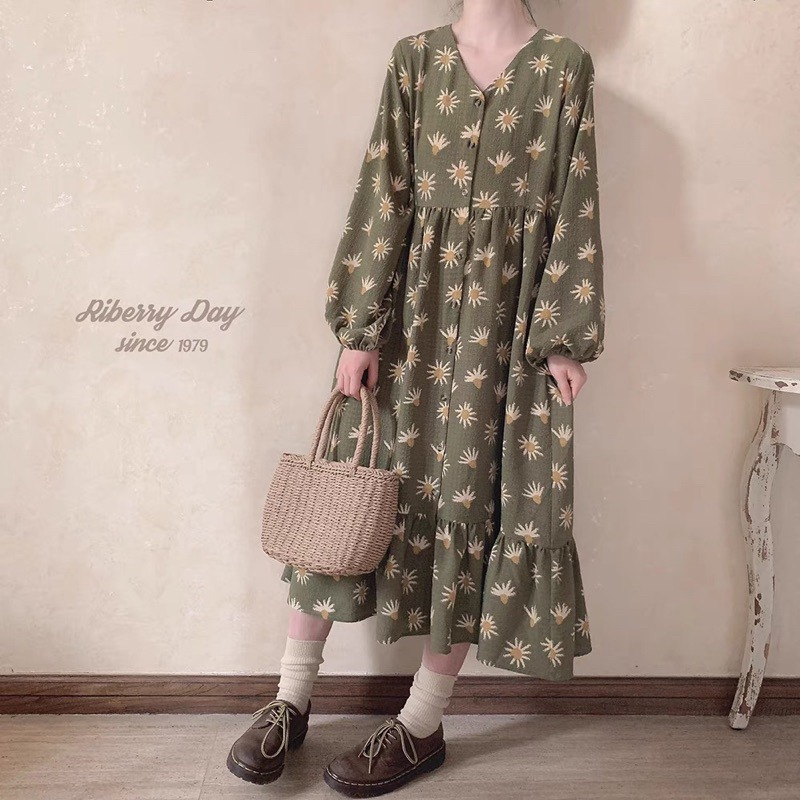 《現貨+預購》復古花朵鏤空針織綁帶背心 向日葵碎花洋裝 開衫 日系 古著 設計感 少女 森女系 氣質 文藝-細節圖9