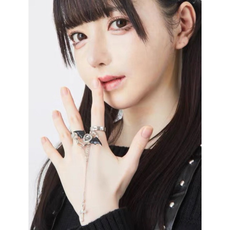 現貨+預購*地雷系量產型蝙蝠翅膀愛心十字架戒指 lolita 蘿莉塔 甜酷 亞文化 暗黑 龐克 可愛 軟妹 日系 飾品-細節圖6