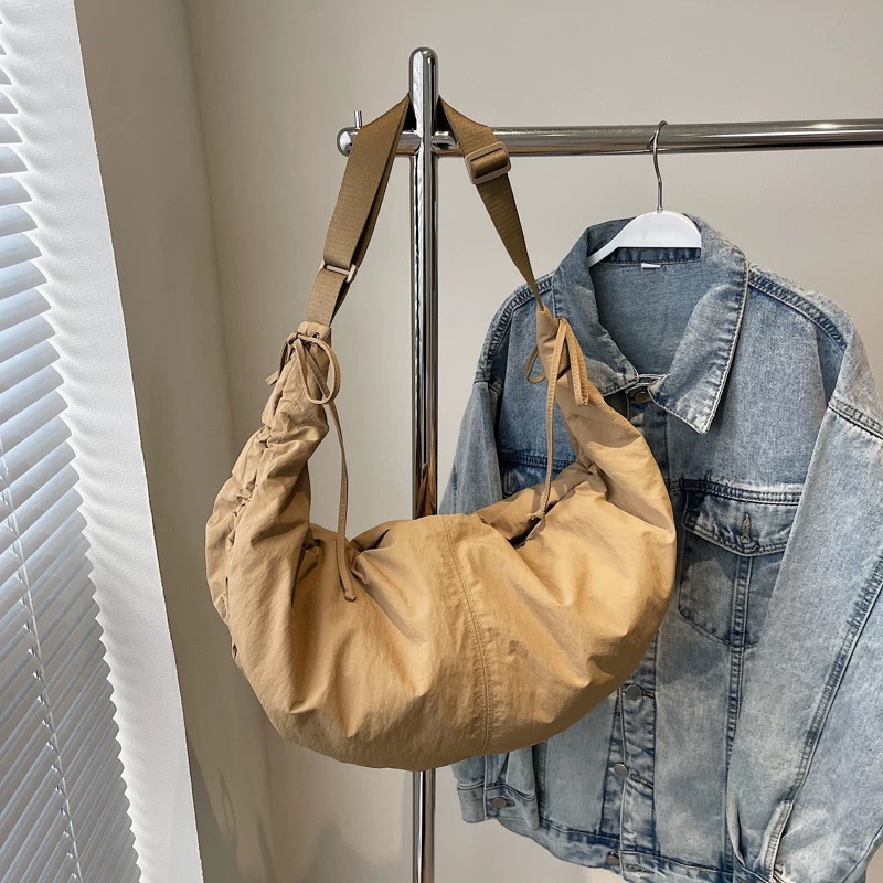 牛角造型尼龍斜背單肩包-規格圖7