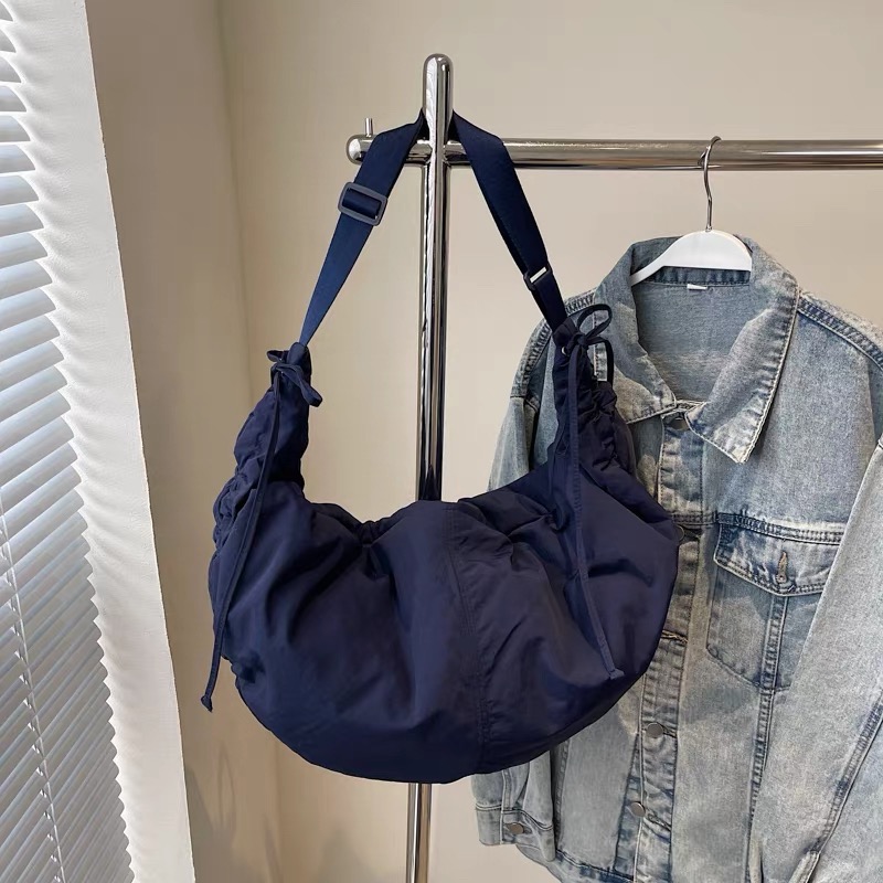 牛角造型尼龍斜背單肩包-規格圖7