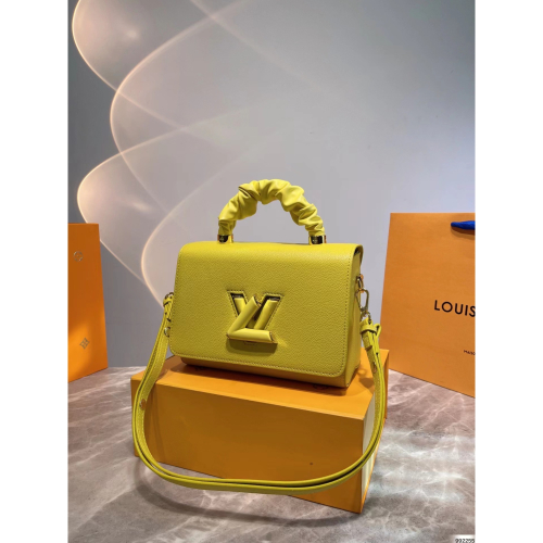 新款路易威登 Louis Vuitton LV Ss22 Twist 新品 最火Twist DenimTwist 手袋