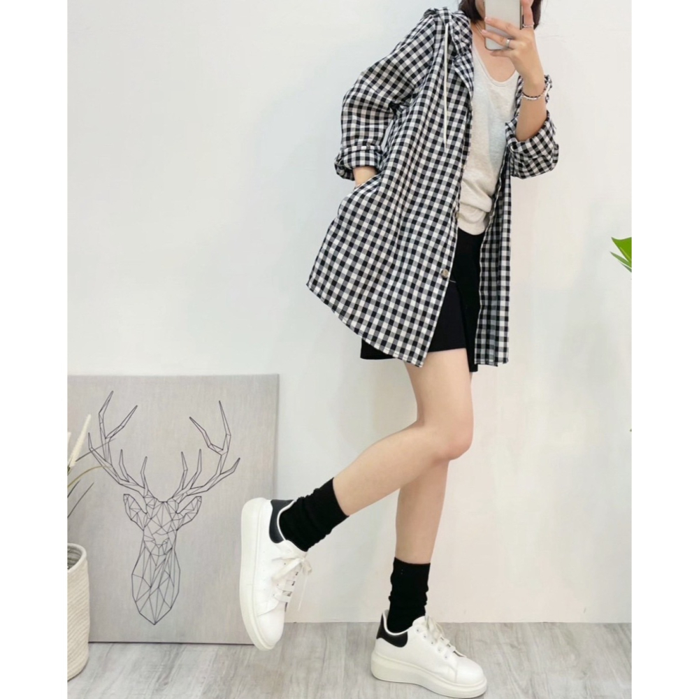 微笑標格紋連帽外套🤎外套 連帽 連帽外套 格紋 微笑 抽繩 排釦 開襟 長袖 上衣-細節圖5