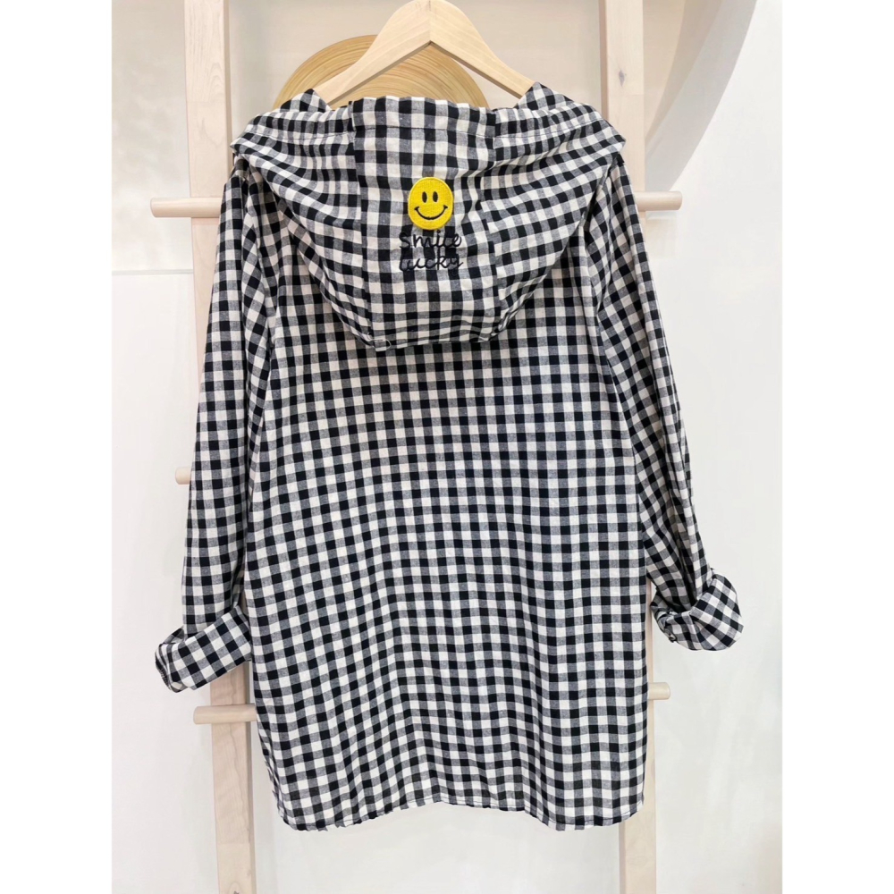 微笑標格紋連帽外套🤎外套 連帽 連帽外套 格紋 微笑 抽繩 排釦 開襟 長袖 上衣-細節圖8