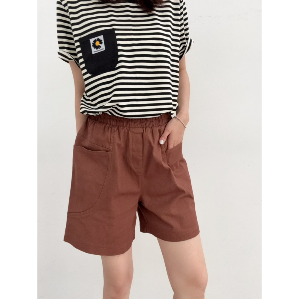 多色百搭休閒短褲🤎短褲 休閒 褲子 斜紋布 腰鬆緊 四分褲 休閒短褲-細節圖6