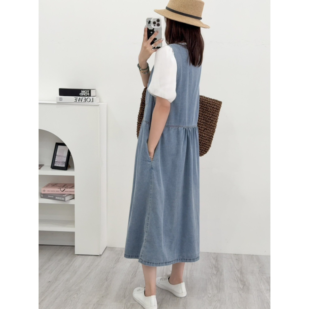 文青風牛仔背心洋🤎洋裝 連身裙 背心洋 無袖 牛仔 牛仔背心洋 文青風 排釦-細節圖2