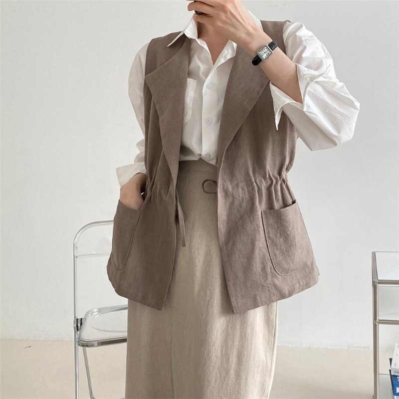 簡約抽繩收腰背心🌕背心 抽繩 外套背心 無袖 翻領 開襟 上衣-細節圖4