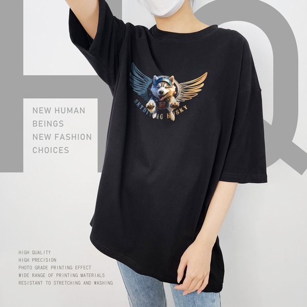 台灣TAIWAN自創品牌潮流T恤-厚磅單邊開岔-轉印技術印刷-pip-pep-跳傘哈士奇-細節圖2