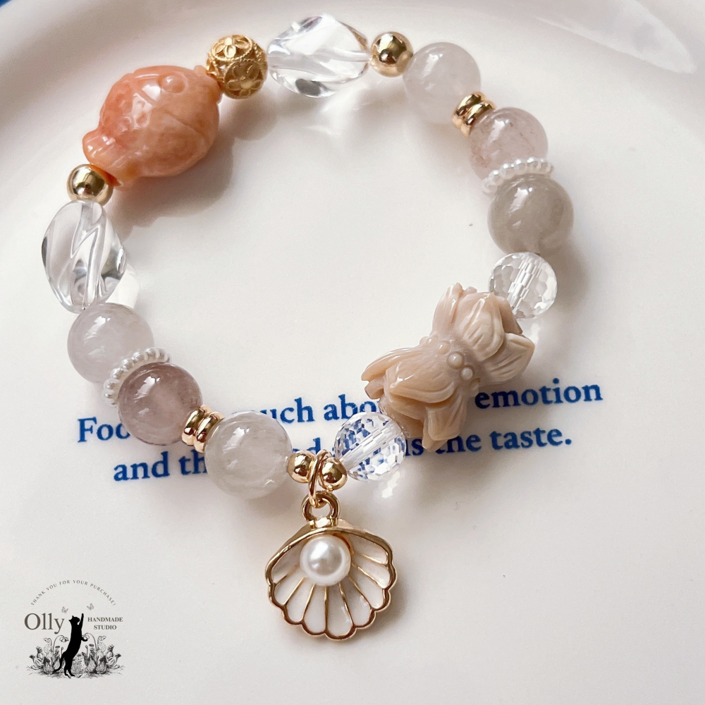 【Olly】設計款【魚戀雙蓮】彩兔毛 阿拉善併蒂蓮 珊瑚玉胖魚 彈性手鍊-細節圖3