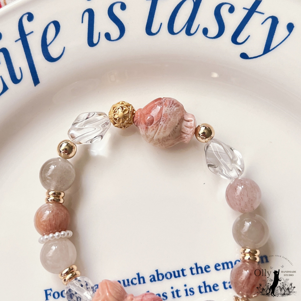 【Olly】設計款【魚戀雙蓮】彩兔毛 阿拉善併蒂蓮 珊瑚玉胖魚 彈性手鍊-細節圖8