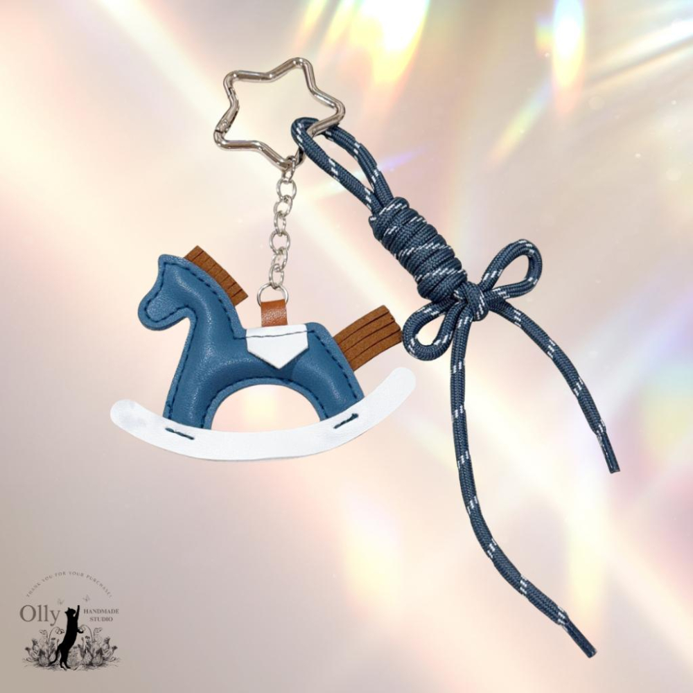 【Olly】Little Rider Pony 搖搖小馬吊飾 皮質鑰匙圈 包掛 耶誕節 交換禮物 聖誕禮物 生日禮物 馬-細節圖7