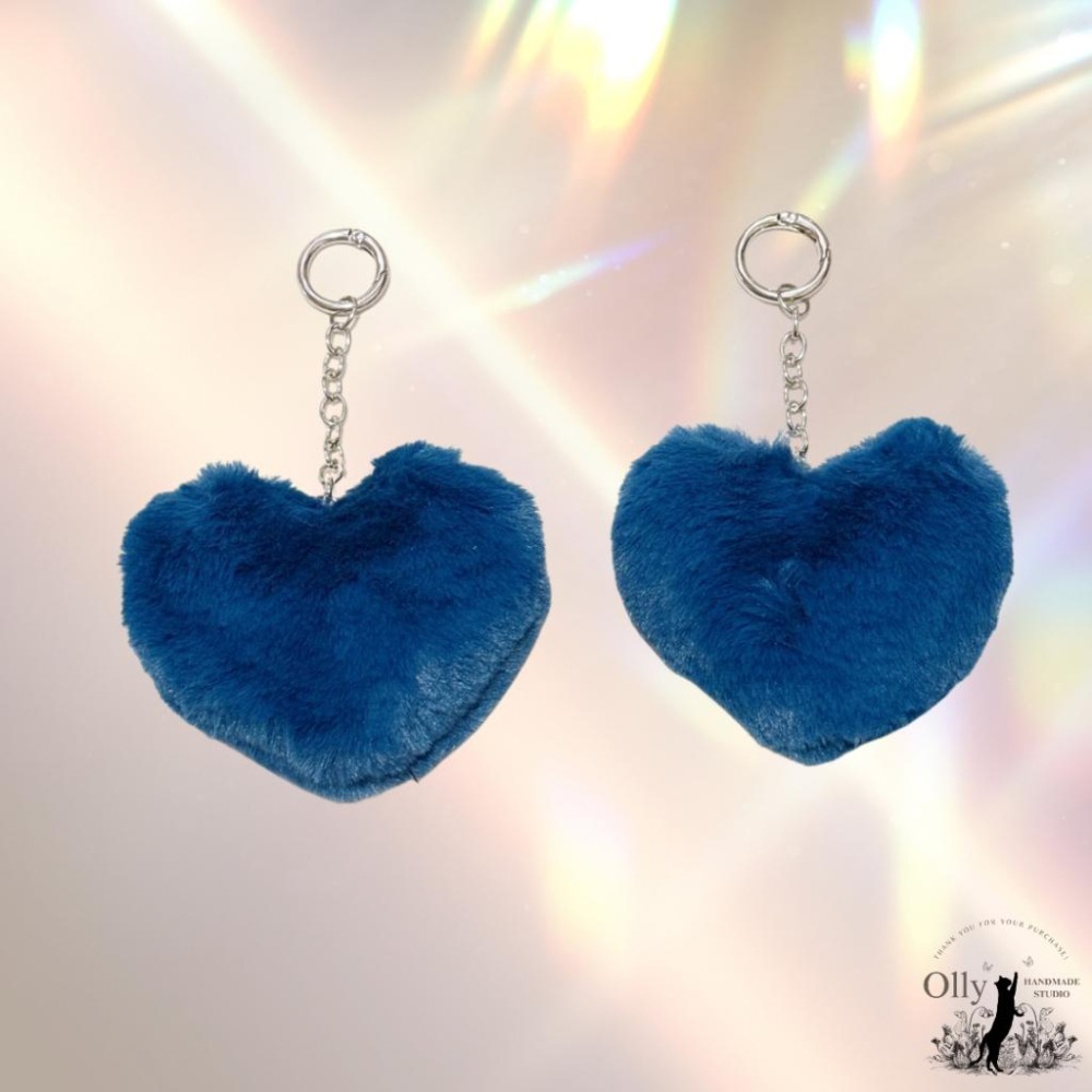 【Olly】Soft Wild Heart 毛感愛心吊飾 鑰匙圈 豹紋愛心 包包掛飾 聖誕節 交換禮物 耶誕禮物 耶誕節-細節圖3